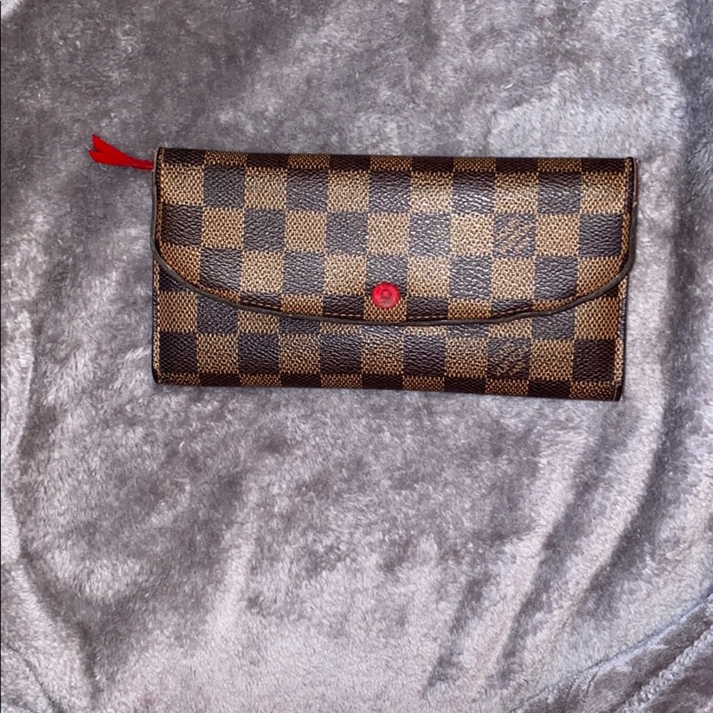 Louis Vuitton Emilie Wallet
